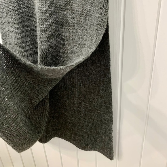 Midi Knit Vest - Picture 2 of 2